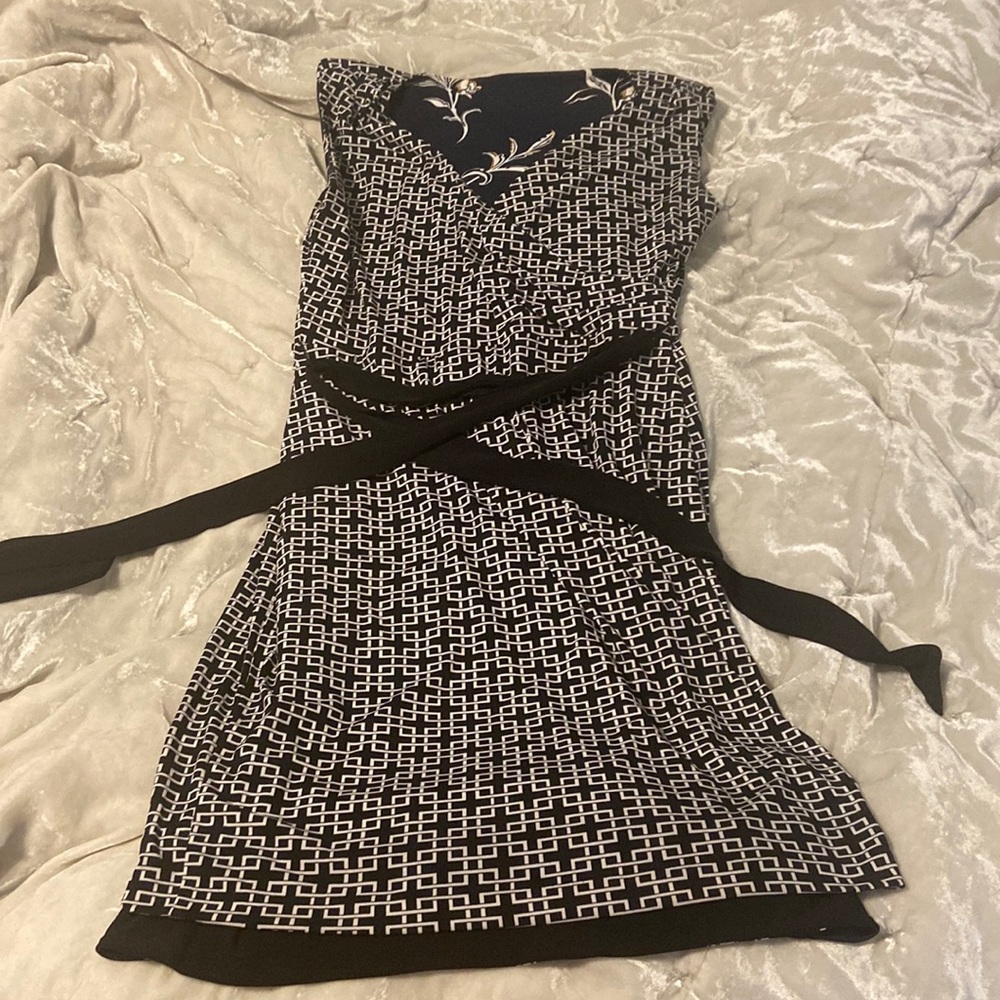 Reversible dress. 2 dresses in 1